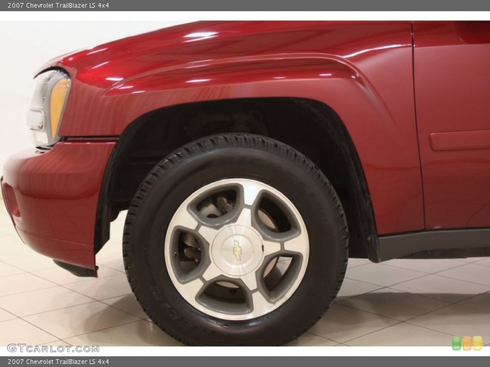 2007 Chevrolet TrailBlazer LS 4x4 Wheel and Tire Photo #75508136