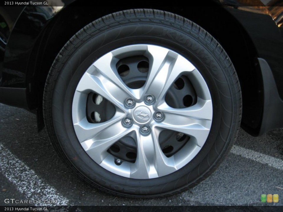 2013 Hyundai Tucson GL Wheel and Tire Photo #75651219