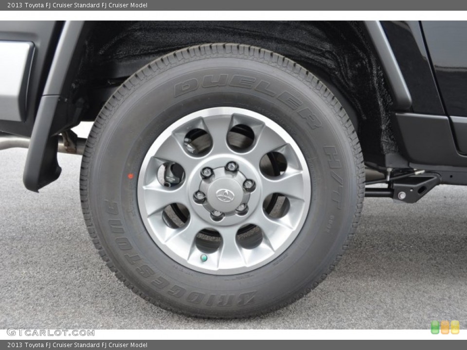 2013 Toyota FJ Cruiser  Wheel and Tire Photo #75670456