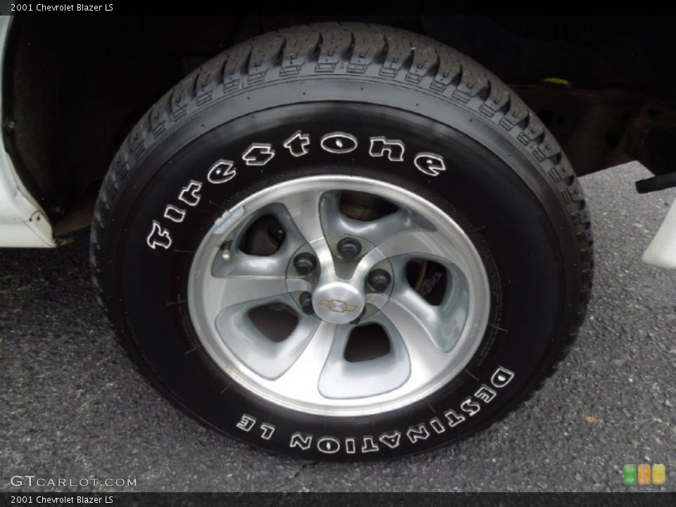 2001 Chevrolet Blazer LS Wheel and Tire Photo #75717684