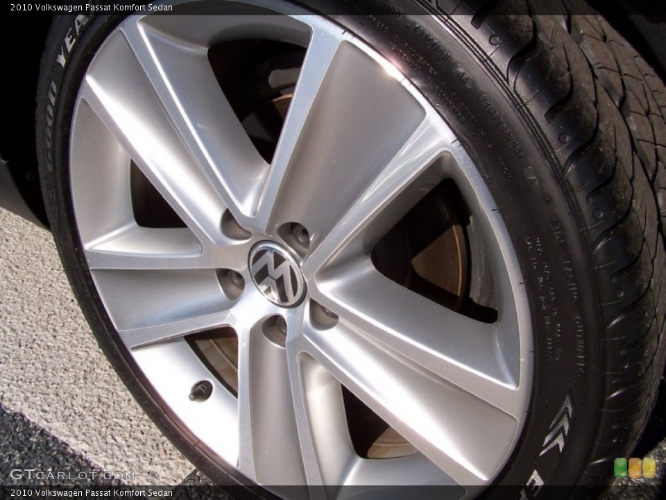 2010 Volkswagen Passat Wheels and Tires