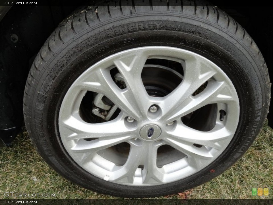 2012 Ford Fusion SE Wheel and Tire Photo #75758174