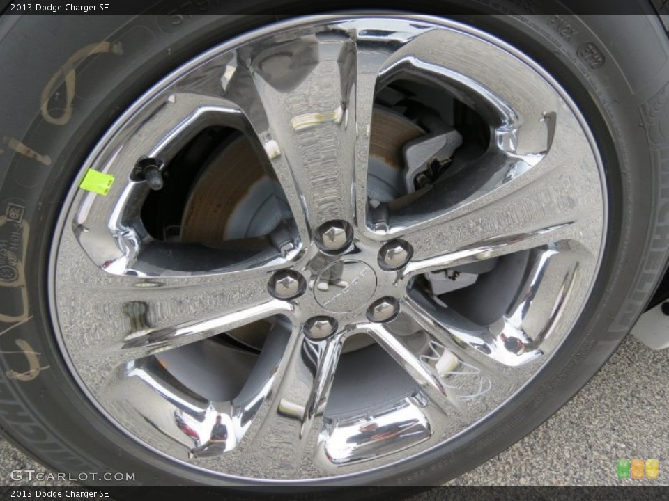2013 Dodge Charger SE Wheel and Tire Photo #75768380