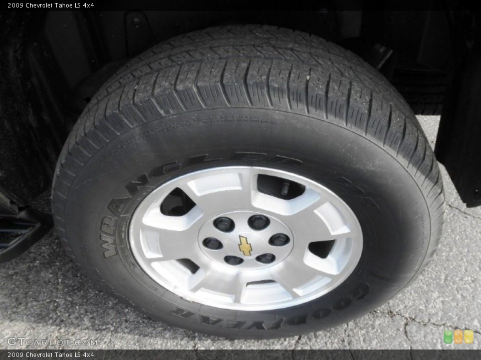 2009 Chevrolet Tahoe LS 4x4 Wheel and Tire Photo #75788919