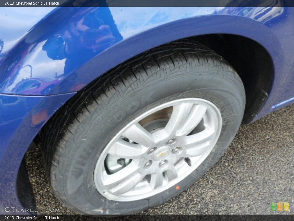 2013 Chevrolet Sonic LT Hatch Wheel and Tire Photo #75805609
