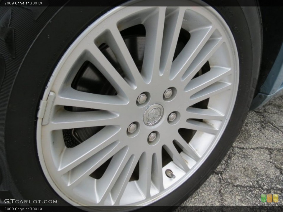 2009 Chrysler 300 LX Wheel and Tire Photo #75826543