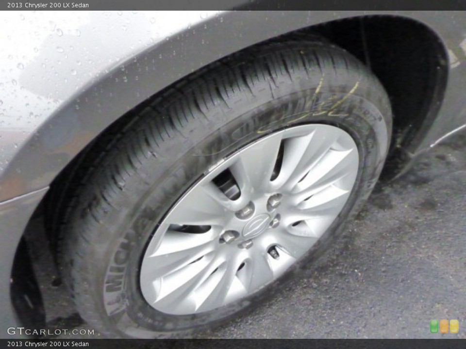 2013 Chrysler 200 LX Sedan Wheel and Tire Photo #75865981