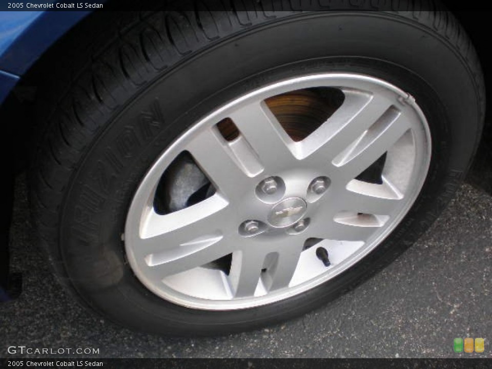 2005 Chevrolet Cobalt LS Sedan Wheel and Tire Photo #75927116