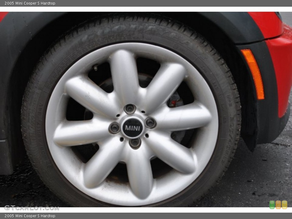 2005 Mini Cooper S Hardtop Wheel and Tire Photo #75973837