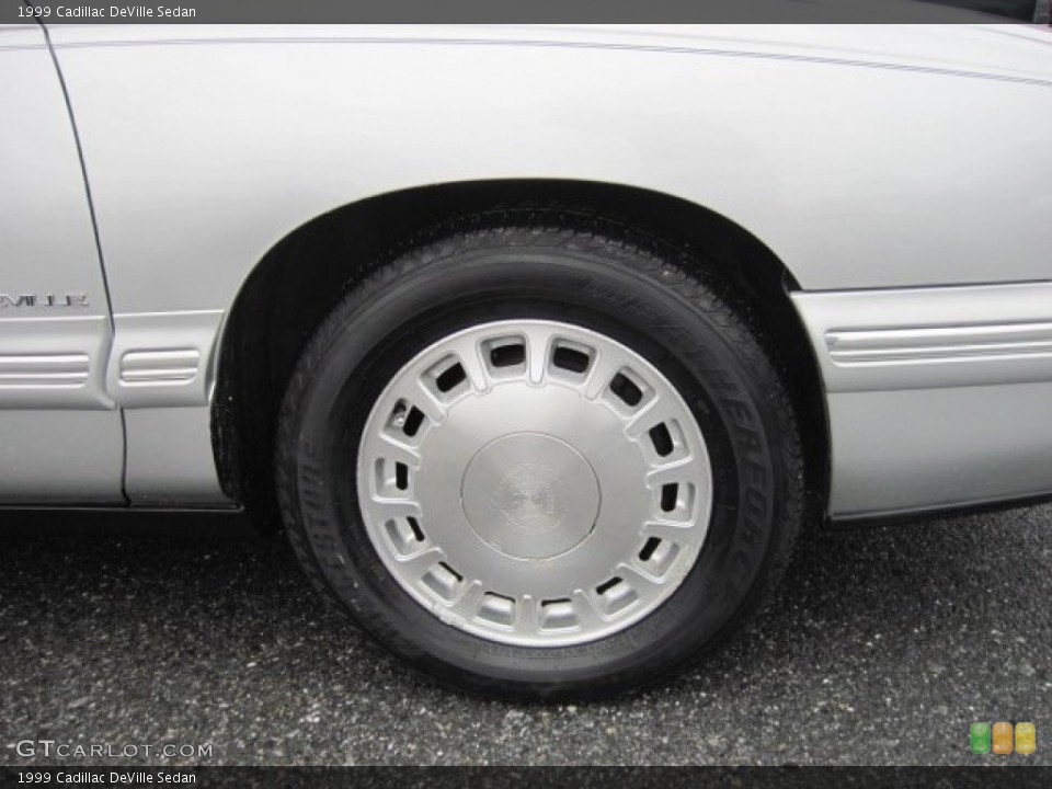 1999 Cadillac DeVille Sedan Wheel and Tire Photo #76008937