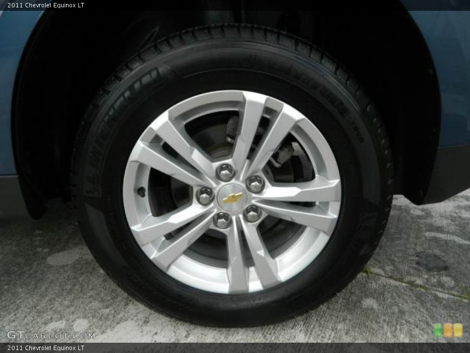 2011 Chevrolet Equinox LT Wheel and Tire Photo #76071099
