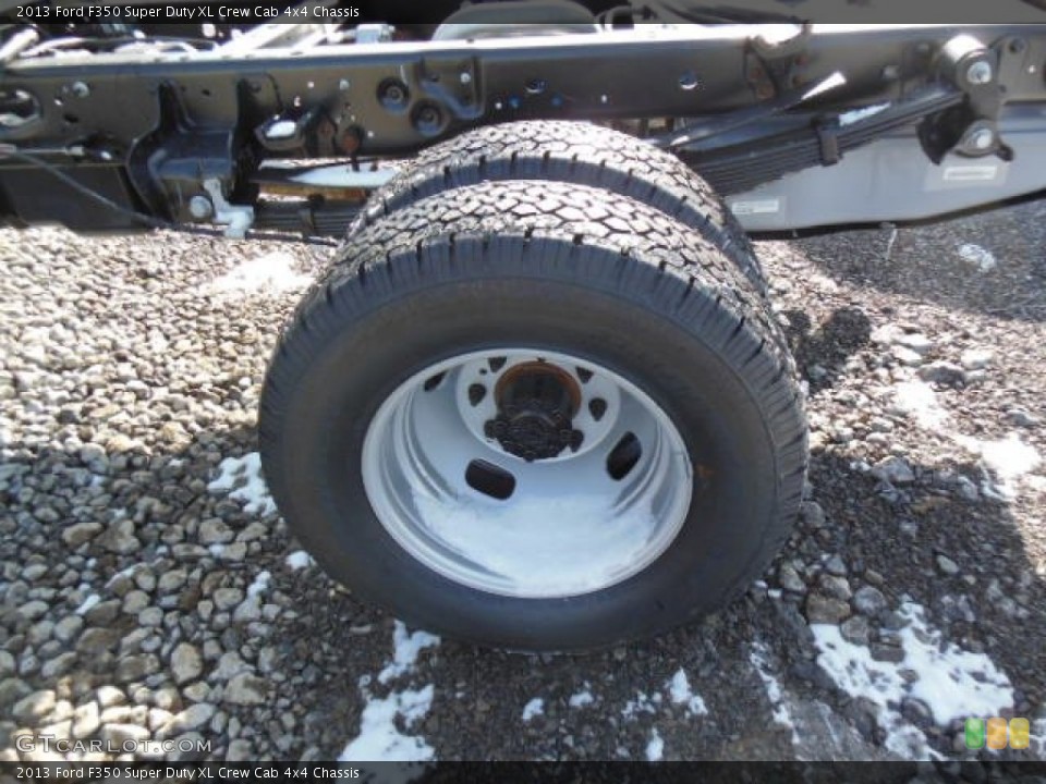 2013 Ford F350 Super Duty XL Crew Cab 4x4 Chassis Wheel and Tire Photo #76085072