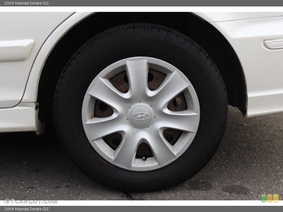 2004 Hyundai Sonata GLS Wheel and Tire Photo #76194227