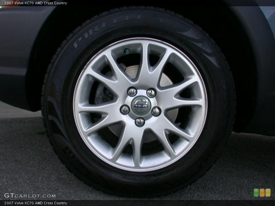 2007 Volvo XC70 AWD Cross Country Wheel and Tire Photo #76211013
