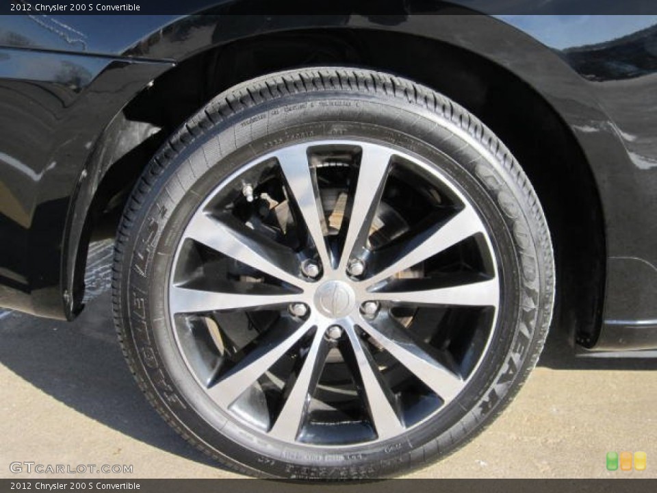 2012 Chrysler 200 S Convertible Wheel and Tire Photo #76213541