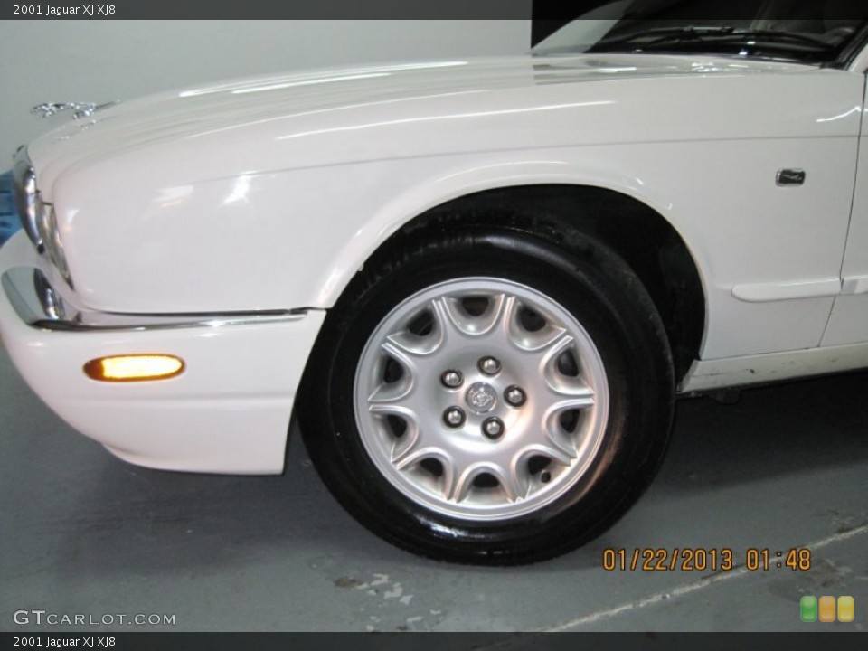 2001 Jaguar XJ XJ8 Wheel and Tire Photo #76229690