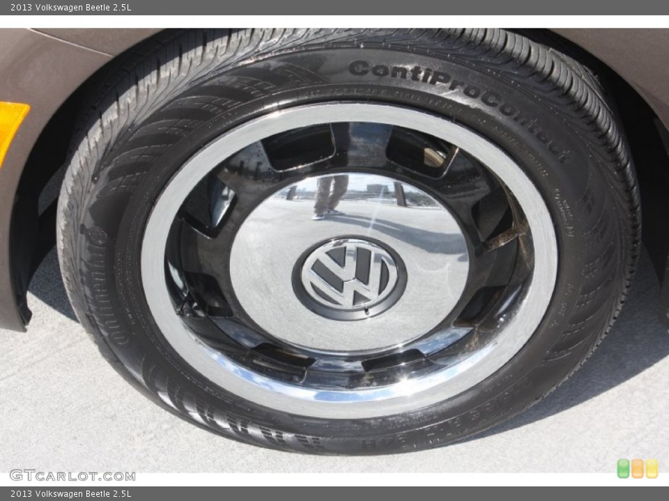 2013 Volkswagen Beetle 2.5L Wheel and Tire Photo #76301335