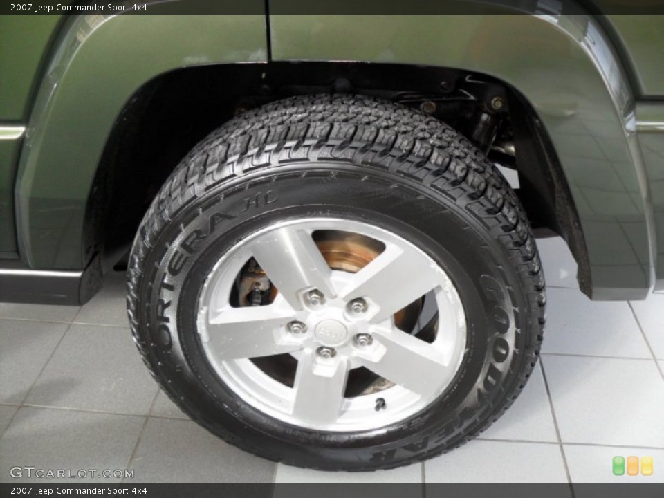 2007 Jeep Commander Sport 4x4 Wheel and Tire Photo #76320992