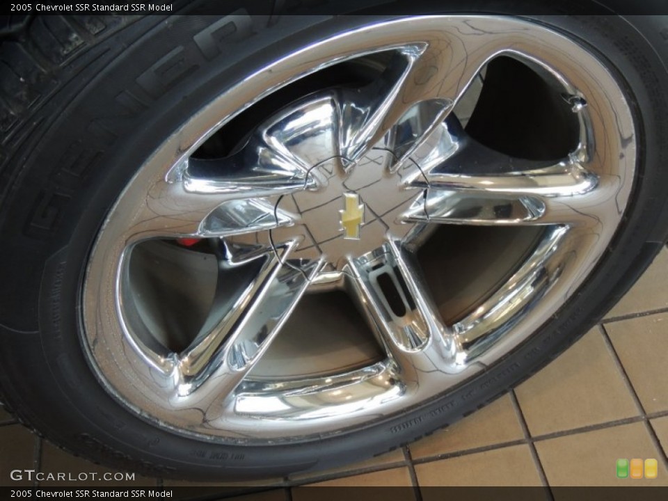2005 Chevrolet SSR  Wheel and Tire Photo #76323238