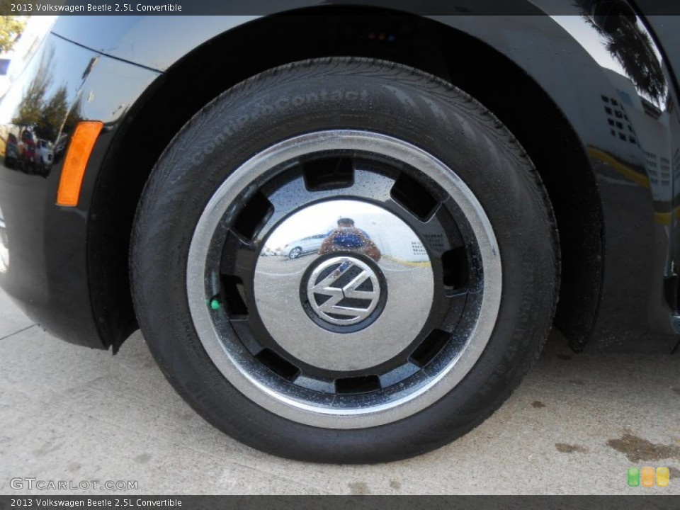 2013 Volkswagen Beetle 2.5L Convertible Wheel and Tire Photo #76326224