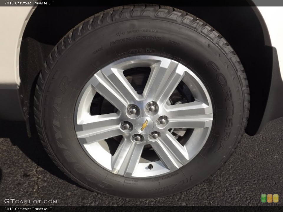 2013 Chevrolet Traverse LT Wheel and Tire Photo #76451591