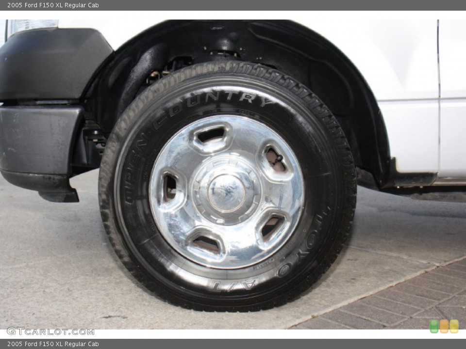 2005 Ford F150 XL Regular Cab Wheel and Tire Photo #76468927