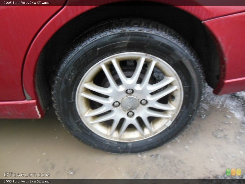 2005 Ford Focus ZXW SE Wagon Wheel and Tire Photo #76511624