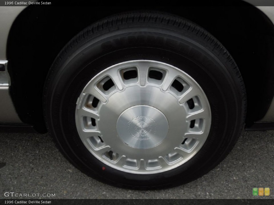1996 Cadillac DeVille Sedan Wheel and Tire Photo #76574496