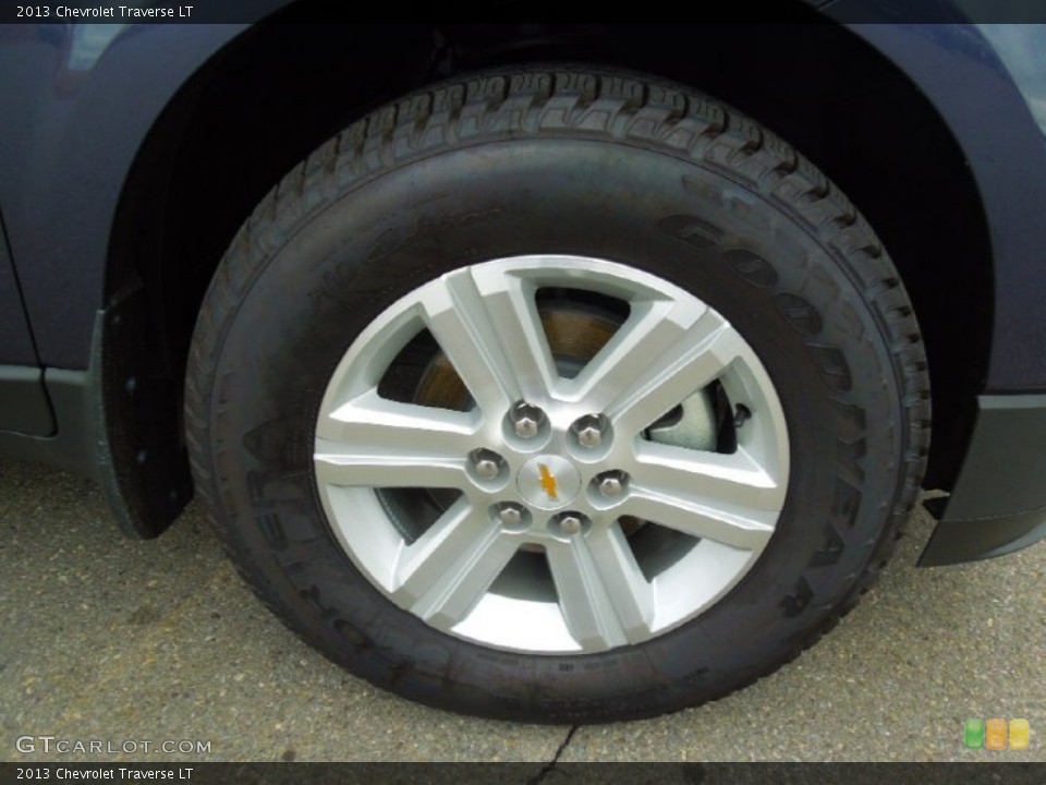 2013 Chevrolet Traverse LT Wheel and Tire Photo #76576731
