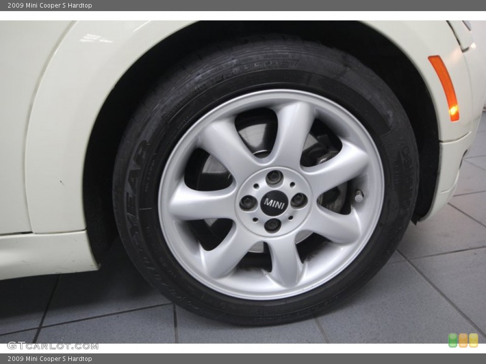 2009 Mini Cooper S Hardtop Wheel and Tire Photo #76601349