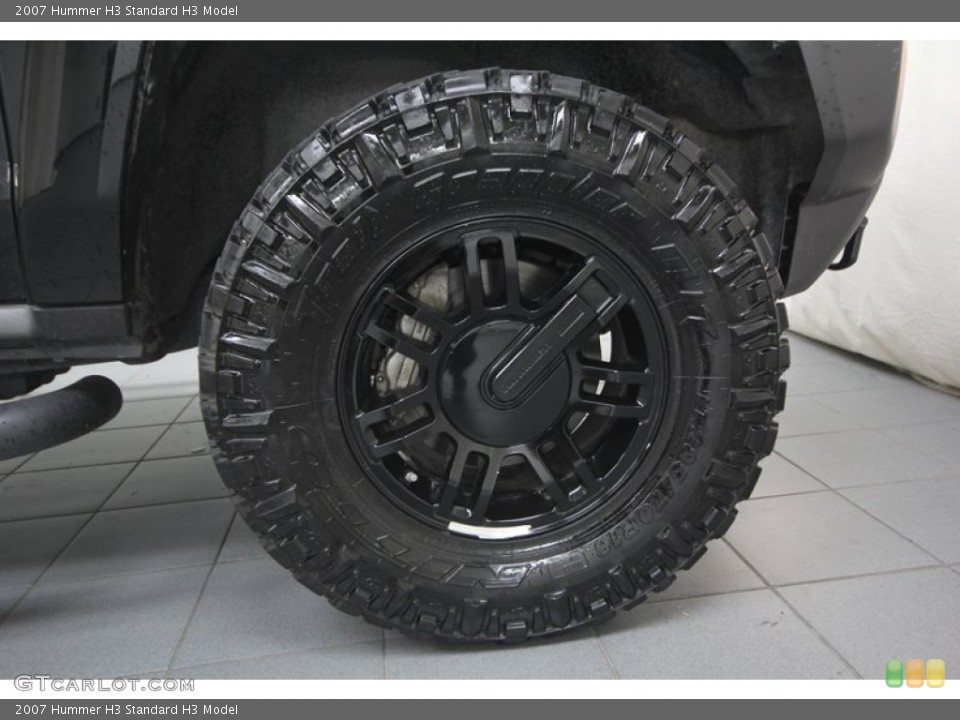 2007 Hummer H3  Wheel and Tire Photo #76618006