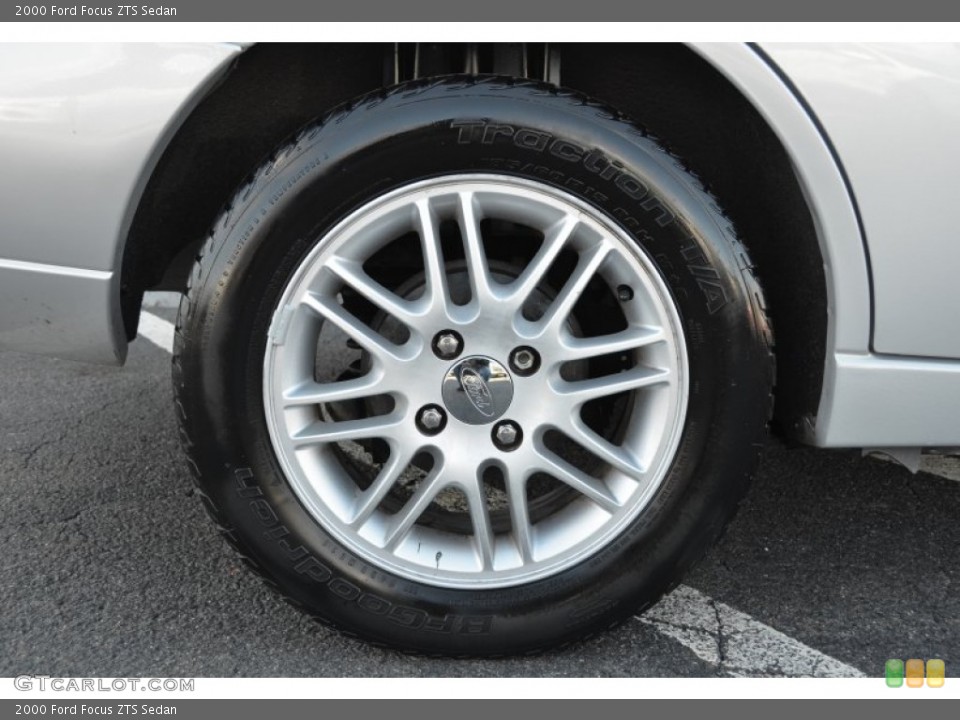 2000 Ford Focus ZTS Sedan Wheel and Tire Photo #76632594