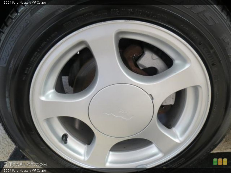 2004 Ford Mustang V6 Coupe Wheel and Tire Photo #76672905