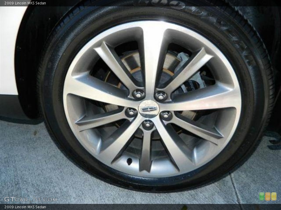 2009 Lincoln MKS Sedan Wheel and Tire Photo #76755743