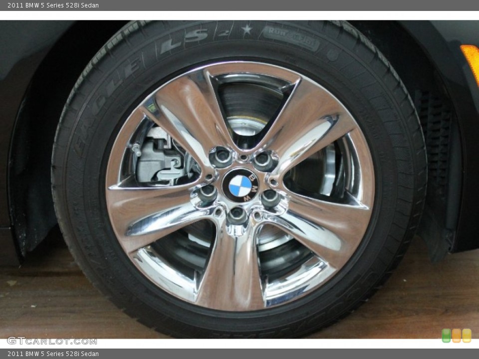2011 BMW 5 Series 528i Sedan Wheel and Tire Photo #76775762