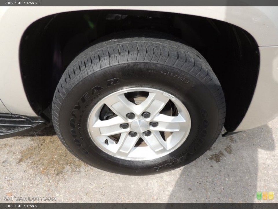 2009 GMC Yukon SLE Wheel and Tire Photo #76780666