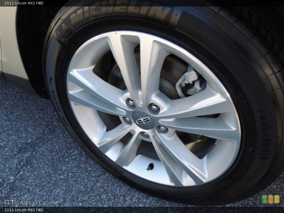 2011 Lincoln MKS FWD Wheel and Tire Photo #76841565