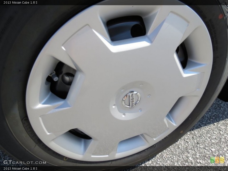 2013 Nissan Cube Wheels and Tires