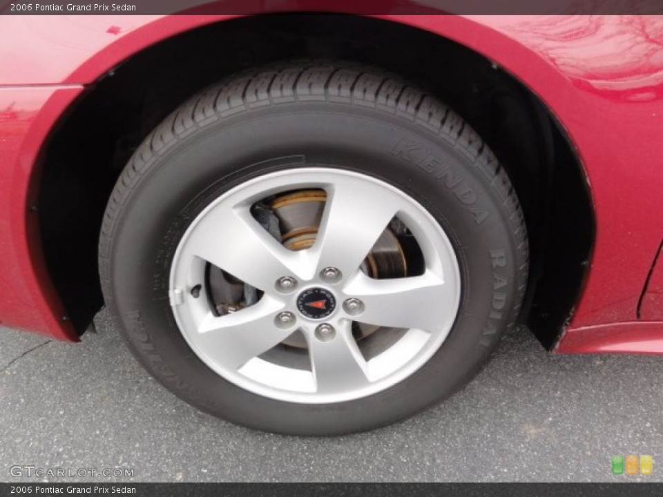 2006 Pontiac Grand Prix Sedan Wheel and Tire Photo #76866531