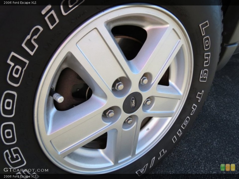 2006 Ford Escape XLS Wheel and Tire Photo #76876450