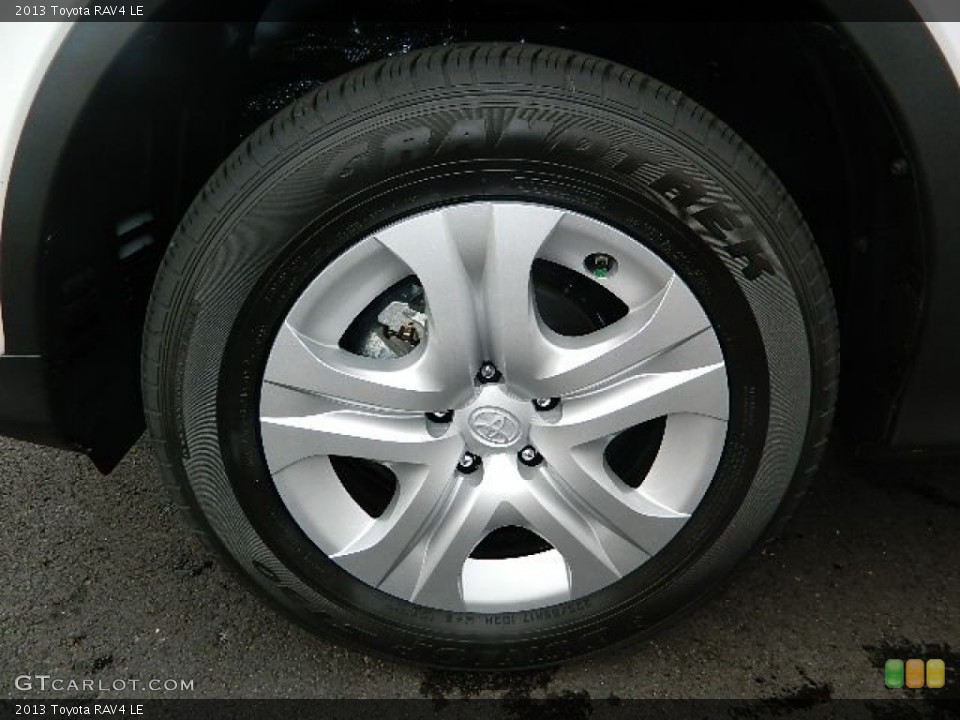 2013 Toyota RAV4 LE Wheel and Tire Photo #76878027