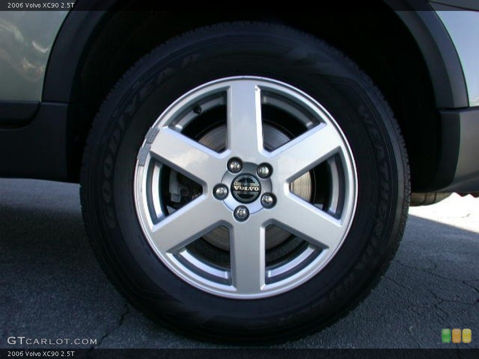 2006 Volvo XC90 2.5T Wheel and Tire Photo #76918281