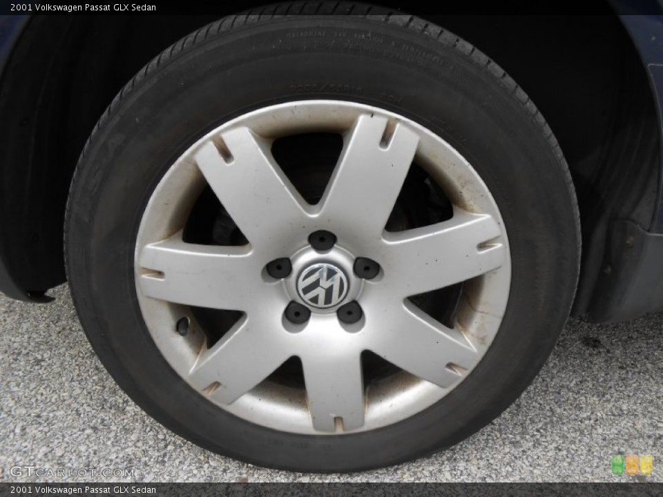2001 Volkswagen Passat GLX Sedan Wheel and Tire Photo #76948207