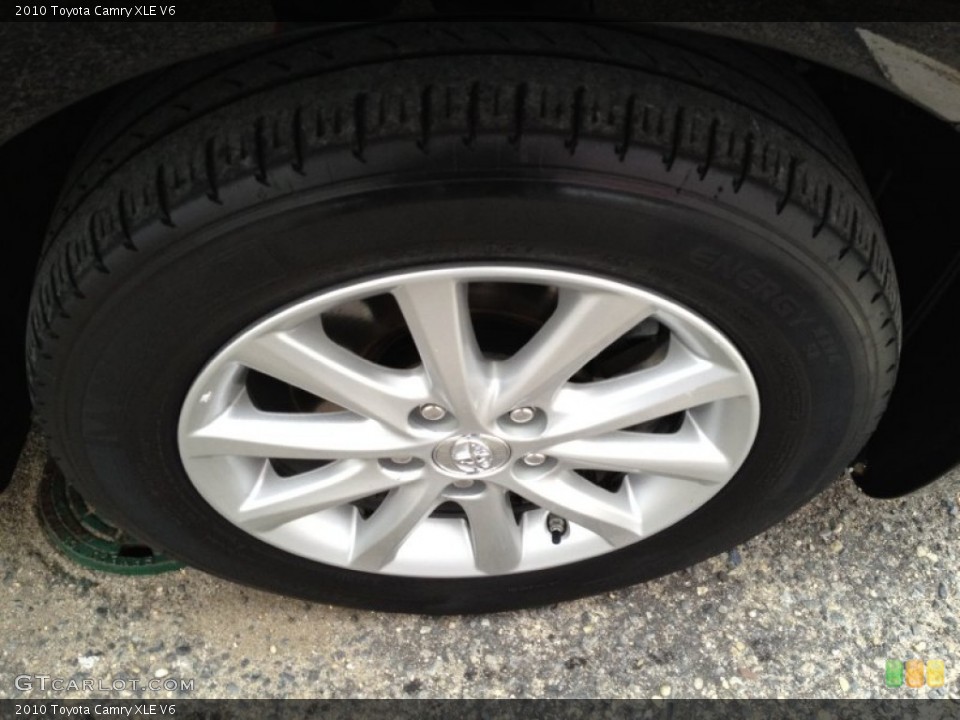 2010 Toyota Camry XLE V6 Wheel and Tire Photo #76954279