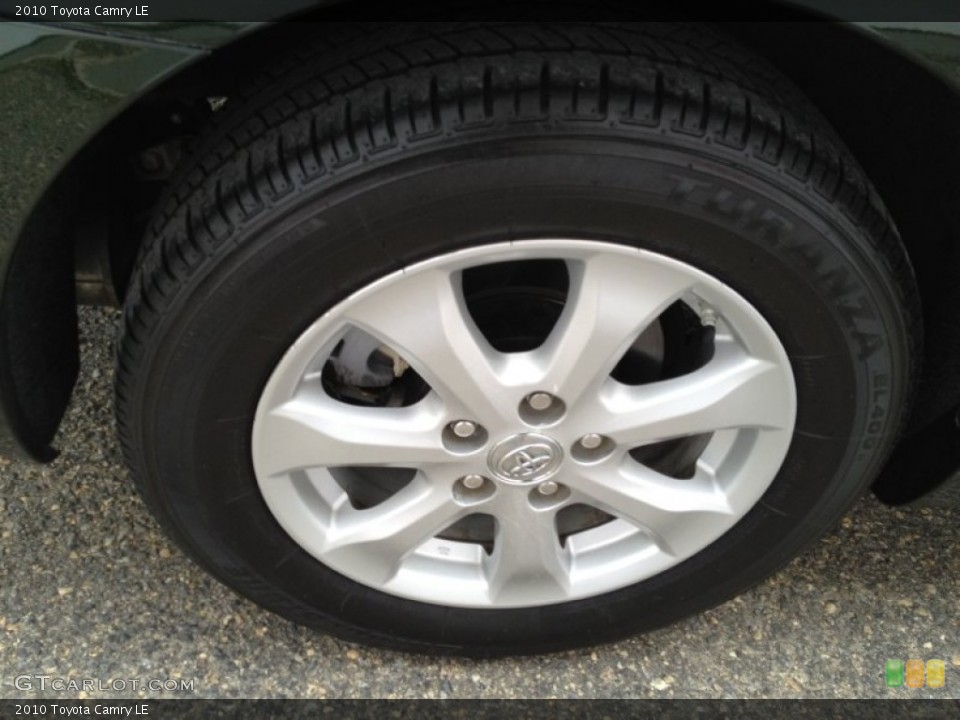 2010 Toyota Camry LE Wheel and Tire Photo #76954830