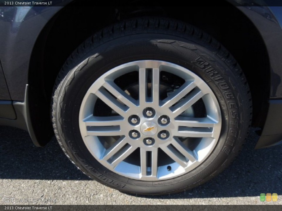 2013 Chevrolet Traverse LT Wheel and Tire Photo #76977139