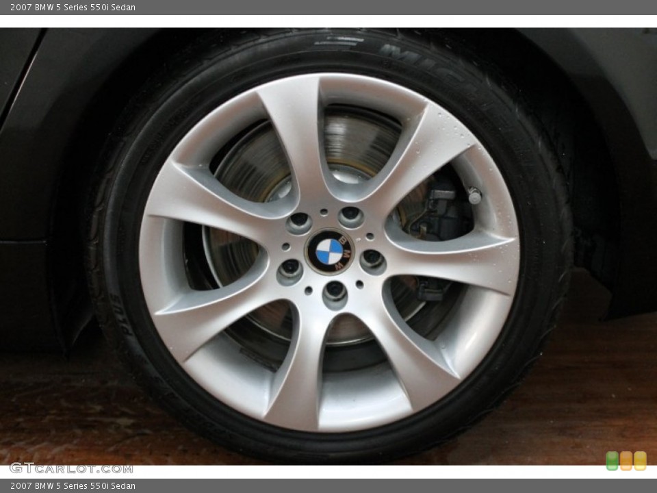 2007 BMW 5 Series 550i Sedan Wheel and Tire Photo #76989589