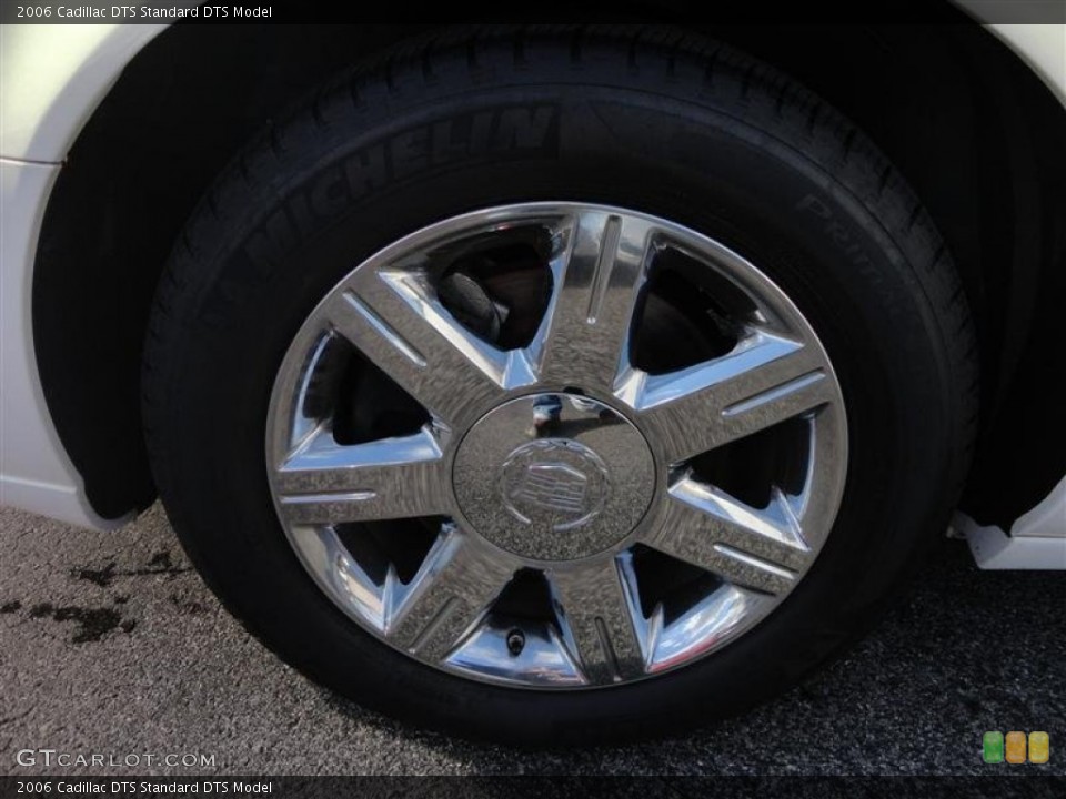 2006 Cadillac DTS  Wheel and Tire Photo #77026062