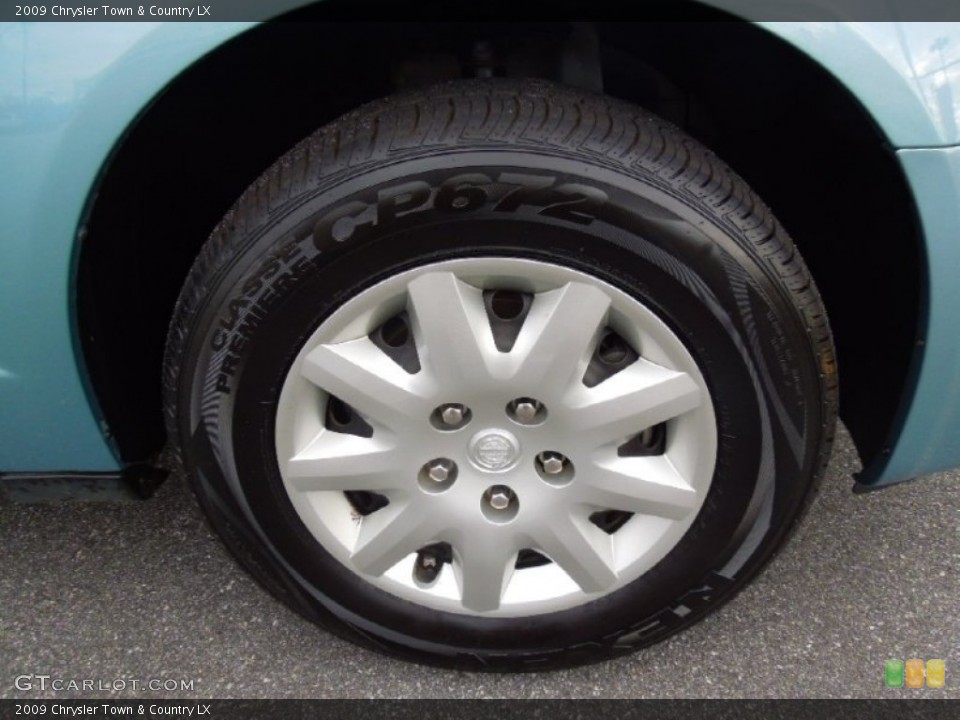 2009 Chrysler Town & Country Wheels and Tires