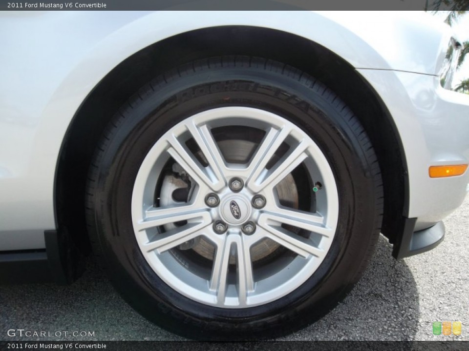 2011 Ford Mustang V6 Convertible Wheel and Tire Photo #77057080